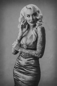 Sabina Kelley portrait photography in black and white fashion beauty studio in Las vegas